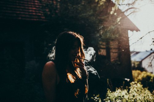 Women’s Cannabis Strains for Sleep & Calm &  Relaxed and When to Know the Difference